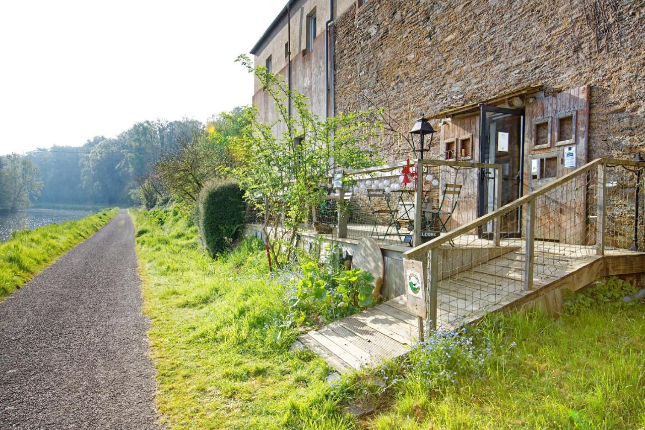 Bed and Breakfast Le Deck'Halage Malestroit Zewnętrze zdjęcie